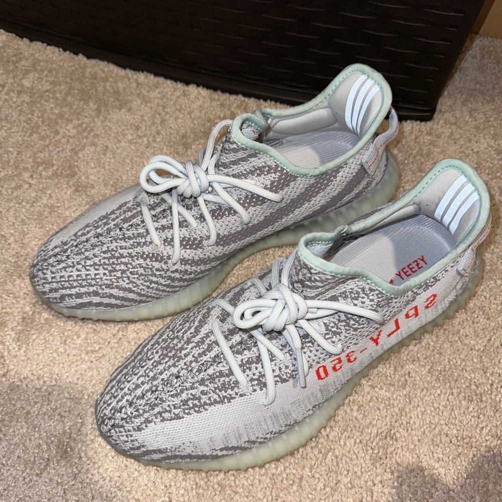 Yeezy Boost 350 V2 Blue Tint - Size 11